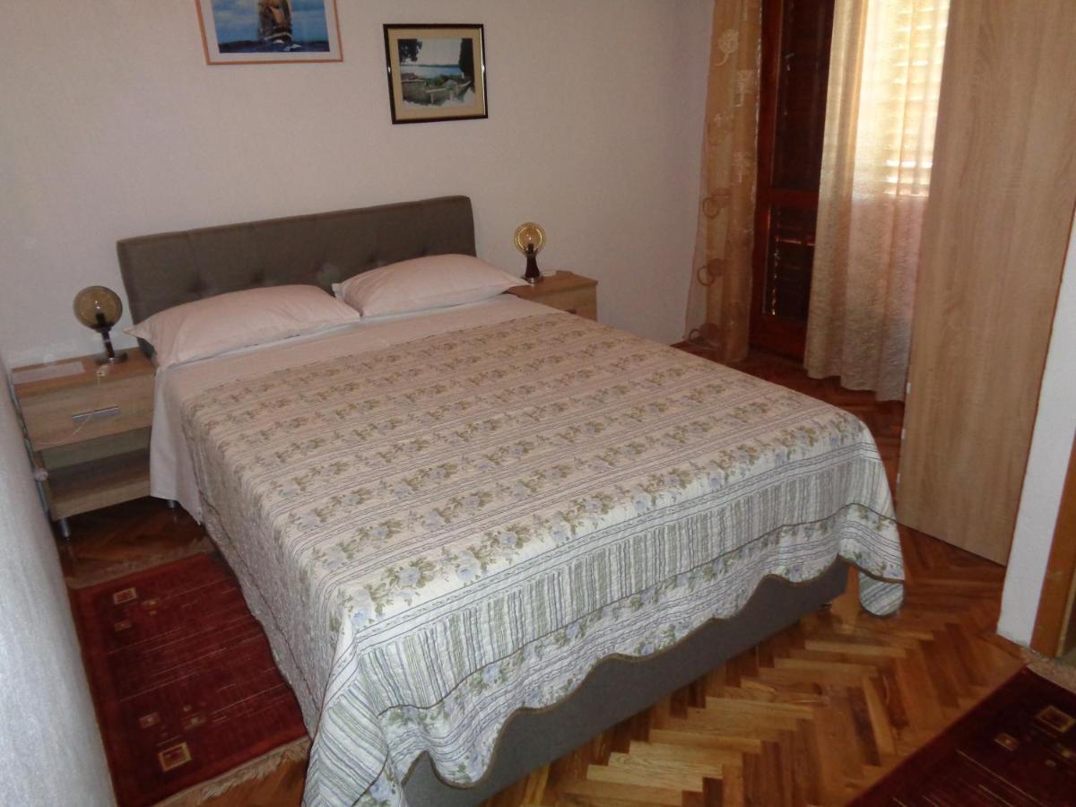 Pansion Danijela Hotel Rogoznica  Buitenkant foto