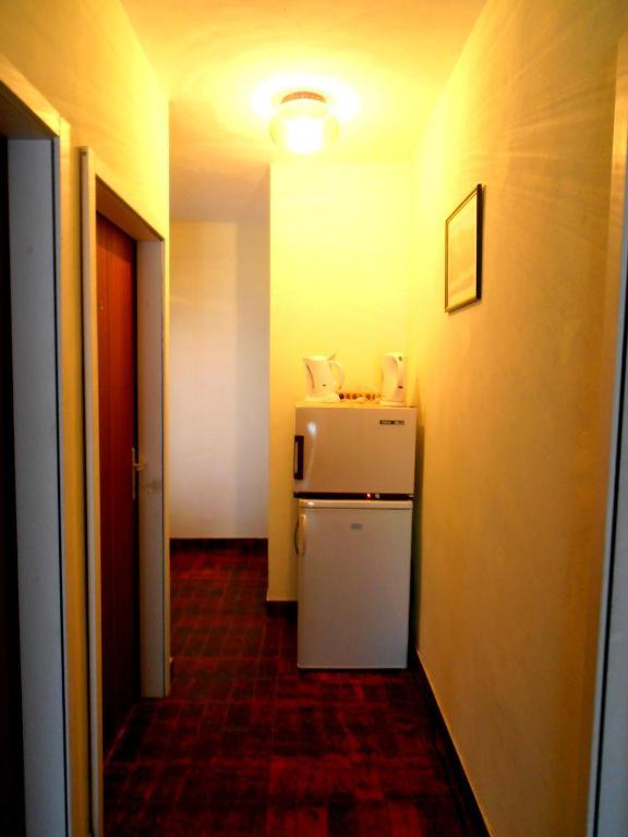 Pansion Danijela Hotel Rogoznica  Kamer foto